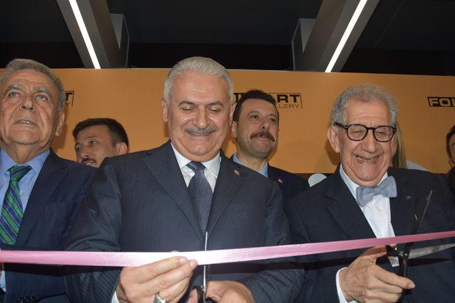 TBMM Başkanı Yıldırım,  B&uuml;y&uuml;k Dahi Gazi Mustafa Kemal  adlı sergiyi a&ccedil;tı 3