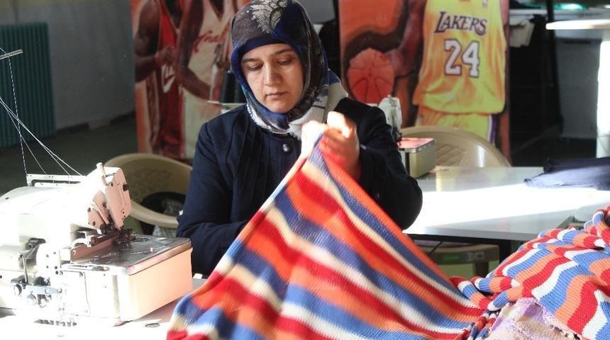 Ağrı İşkur&rsquo;dan kadınlara 400 liralık kreş desteği