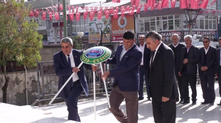 &Ouml;zalp&rsquo;ta 19 Ekim Muhtarlar G&uuml;n&uuml;