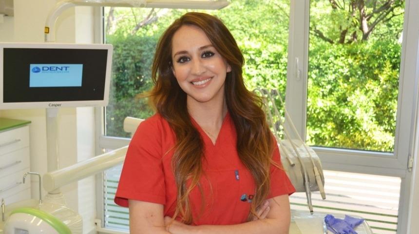 İmplant yaptırmak &ouml;zg&uuml;veni yerine getiriyor