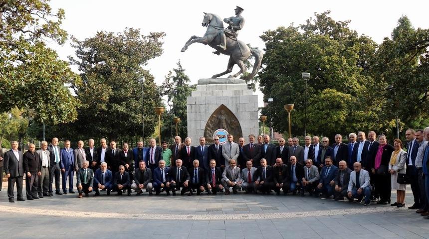 Muhtarlığa talep attı