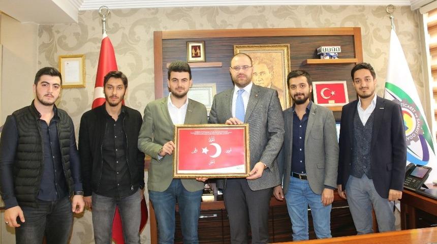 Başkan Mescier Gen&ccedil; M&Uuml;SİAD &uuml;yeleri ile bir araya geldi