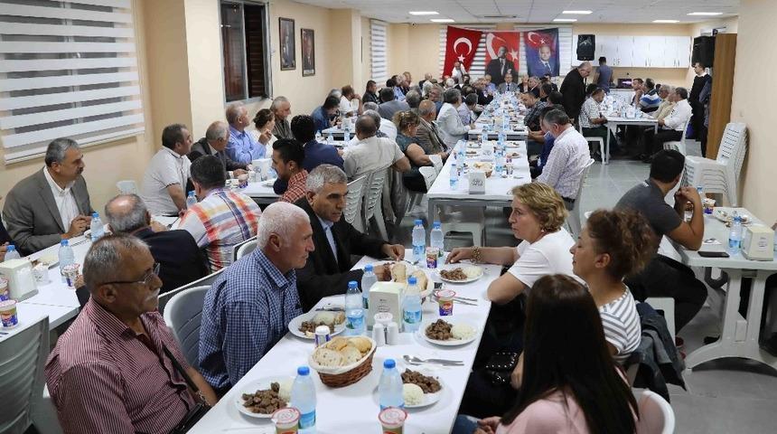 Başkan Karabağ, Alevi vakıf ve dernek yöneticileriyle buluştu