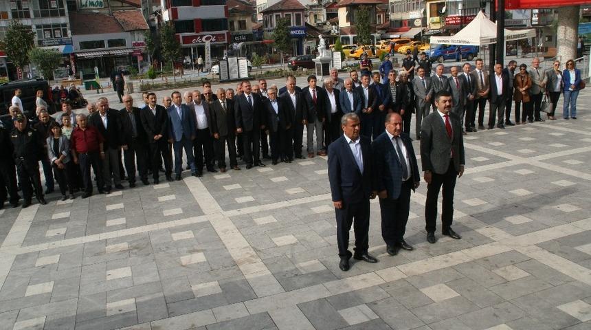 Devrek&rsquo;te Muhtarlar g&uuml;n&uuml; d&uuml;zenlenen t&ouml;renle kutlandı