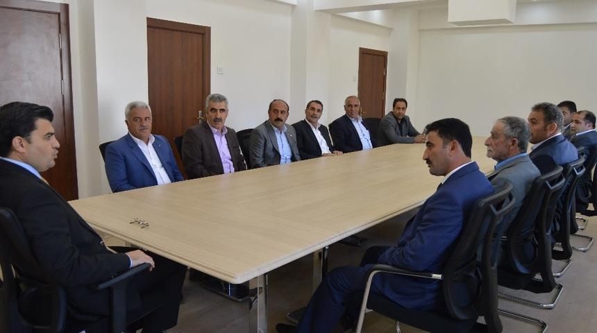 Kaymakam Sarı Muhtarları kabul etti