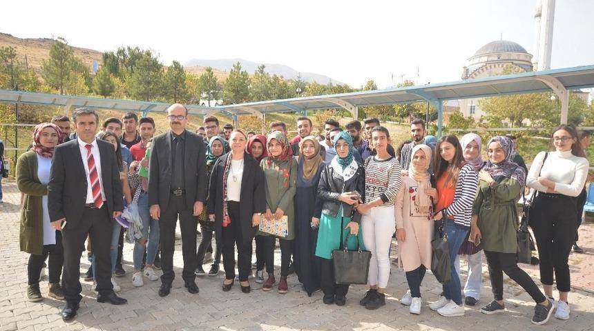 Rekt&ouml;r Karabulut, Arapgir il&ccedil;esinde incelemelerde bulundu