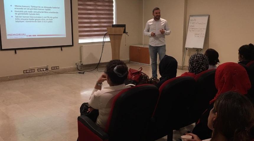 Diyarbakır&rsquo;da meme kanserine karşı farkındalık semineri