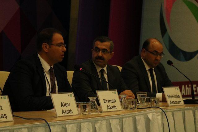 Ataman: “Batı demokrasi krizi yaşıyor