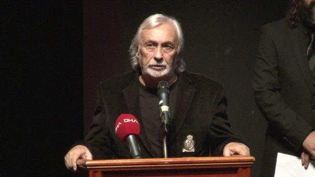 Tiyatro sanatçısı Yaman Tüzcet için Muhsin Ertuğrul Sahnesi'nde tören