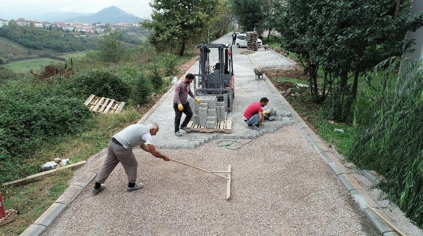 Başiskele&rsquo;de altyapı ve yol &ccedil;alışmaları devam ediyor