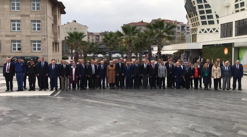 Ak&ccedil;akoca&rsquo;da muhtarlar g&uuml;n&uuml; kutlandı