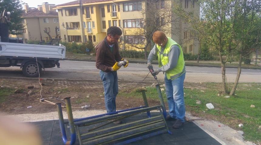D&uuml;zce&rsquo;deki banklar bakıma alındı