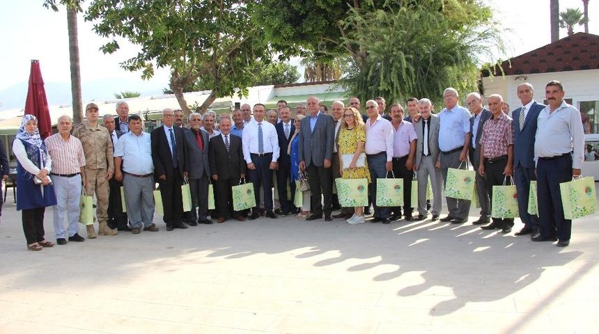 Başkan Seyfi Dingil muhtarları ağırladı