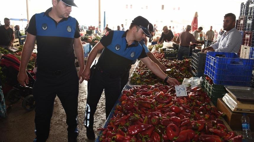 Kepez zabıtası pazar denetiminde