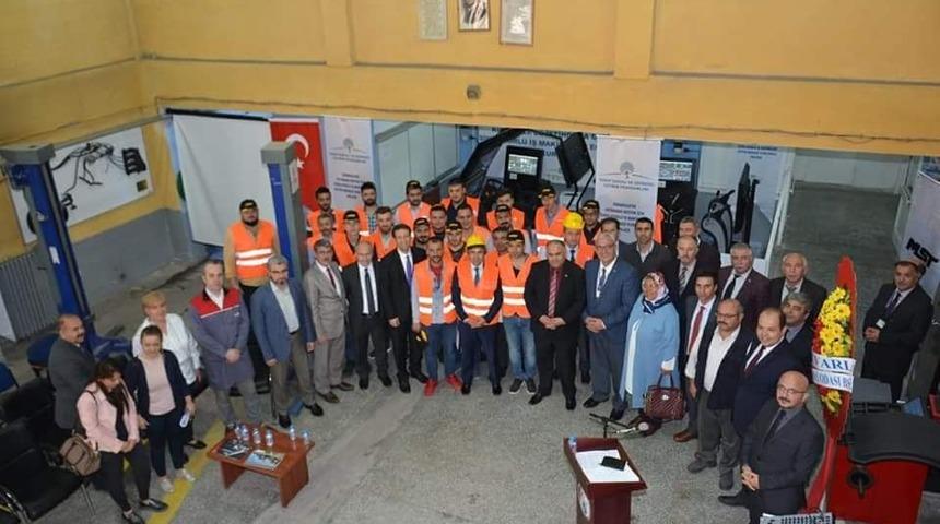 Kırıkkale&rsquo;de 30 kişiye iş makinesi operat&ouml;rl&uuml;k sertifikası verildi