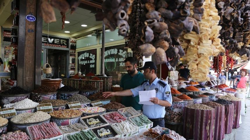 Gaziantep&rsquo;te bilin&ccedil;li t&uuml;keticiler &ouml;d&uuml;llendirecek