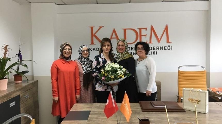 Song&uuml;l Aktaş, KADEM İl Temsilcisi Ak&uuml;n&rsquo;&uuml; ziyaret etti