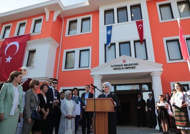 Gagauzya’ya yapılan Gençlik Merkezi Emine Erdoğan tarafından açıldı