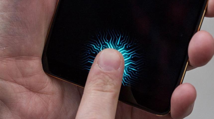 Galaxy S10 parmak izini ekrandan okuyabilir