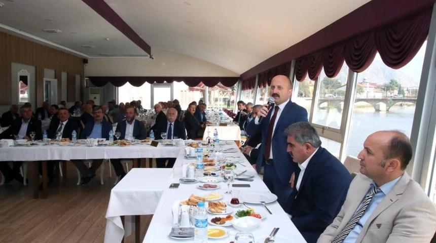 Vali Varol: &ldquo;Muhtarlık tamamen &uuml;lkemize &ouml;zg&uuml; bir y&ouml;netim modeli&rdquo;