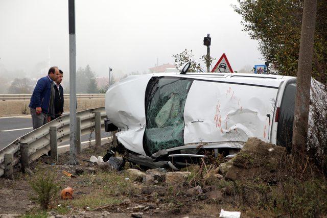 Bolu'da otomobil takla attı: 2 yaralı