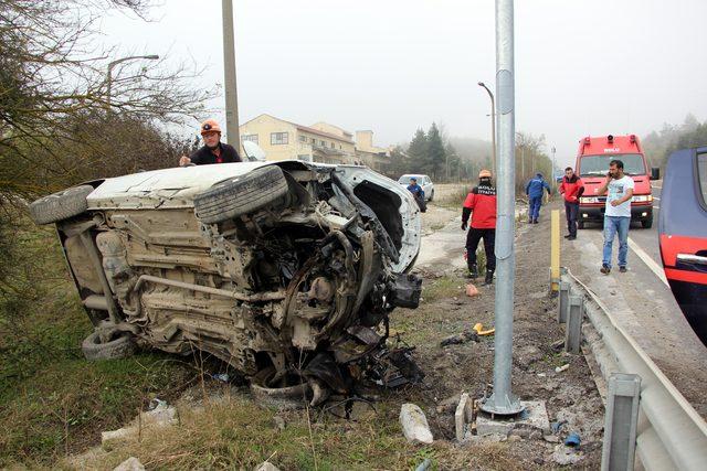 Bolu'da otomobil takla attı: 2 yaralı