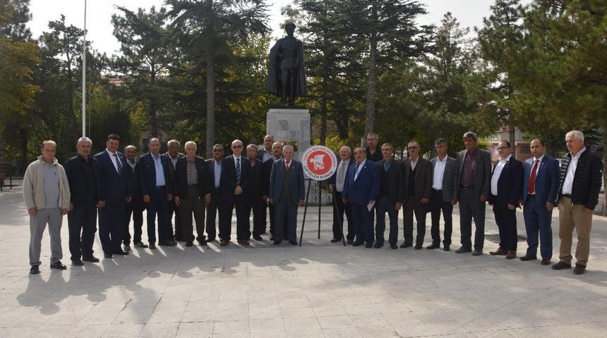 &Ccedil;ifteler Belediyesi muhtarları unutmadı