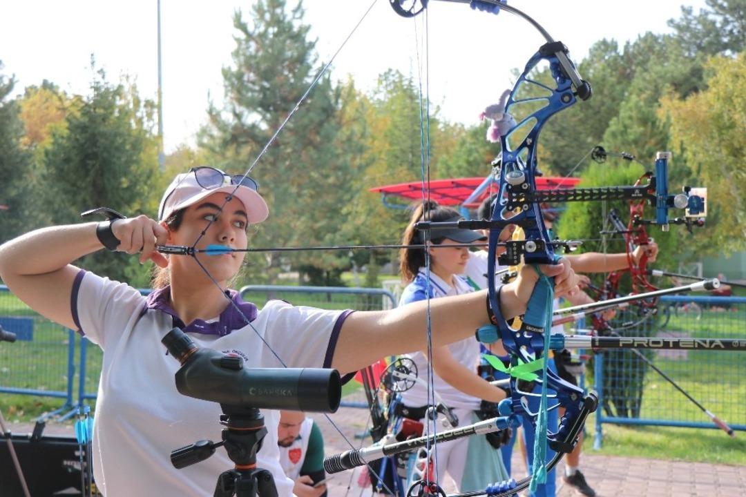 Ok&ccedil;uluk 2018 T&uuml;rkiye finalleri resmi antrenman atışları ile başladı
