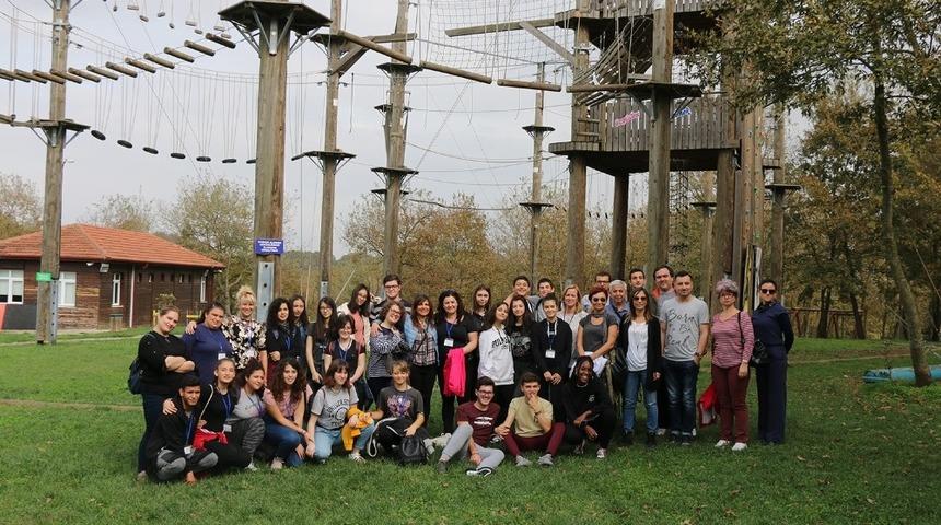 Yabancı &ouml;ğrenciler Macerapark&rsquo;a konuk oldu