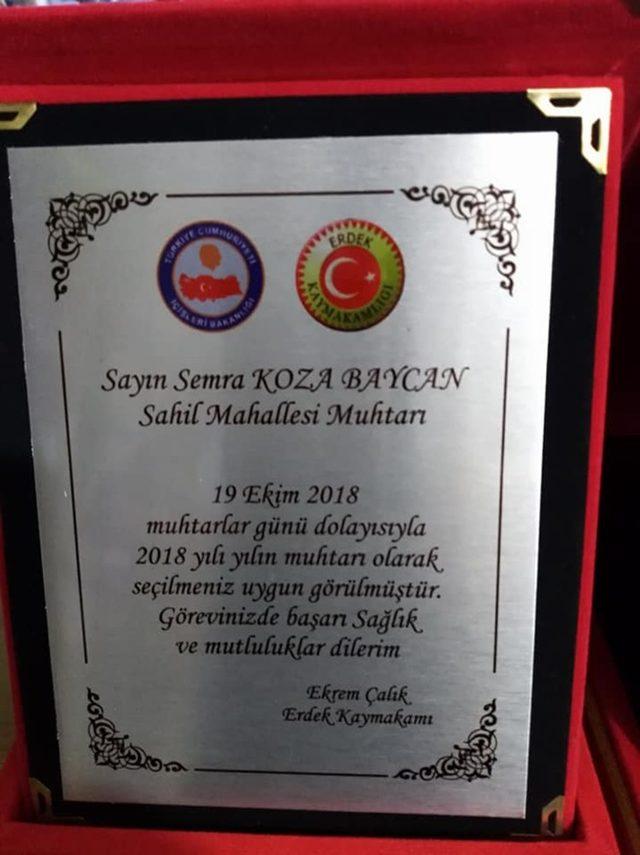 Erdek’te “yılın muhtarı’ Semra Baycan seçildi