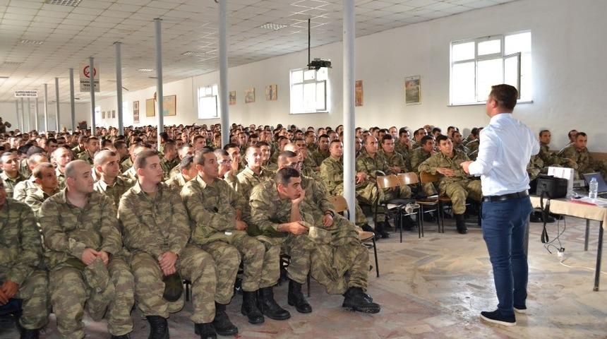 Kadına yönelik şiddetle mücadele eğitimleri