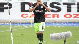 Atiker Konyaspor'da Paolo Hurtado 6 hafta yok