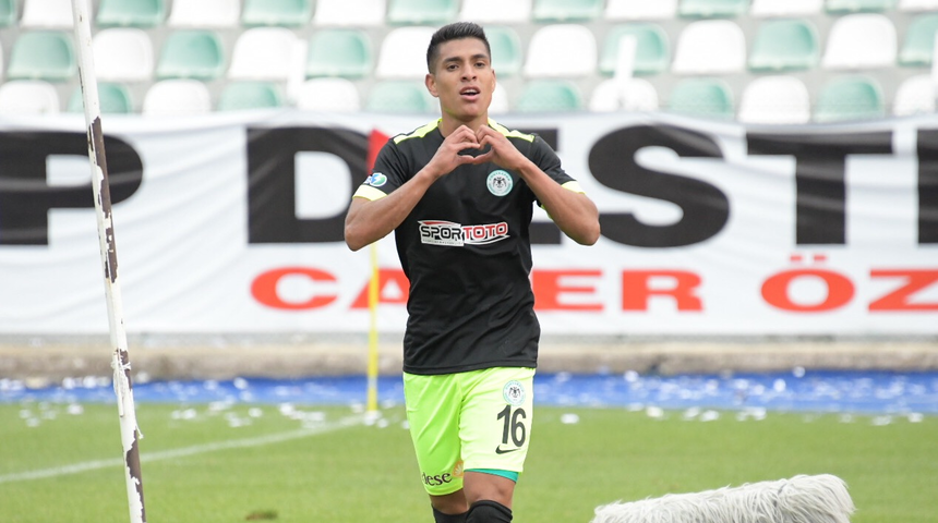 Atiker Konyaspor'da Paolo Hurtado 6 hafta yok