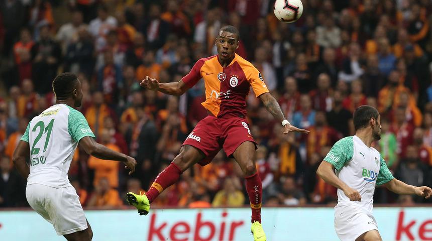 Galatasaray, 16 ma&ccedil; sonra evinde ilk kez takıldı