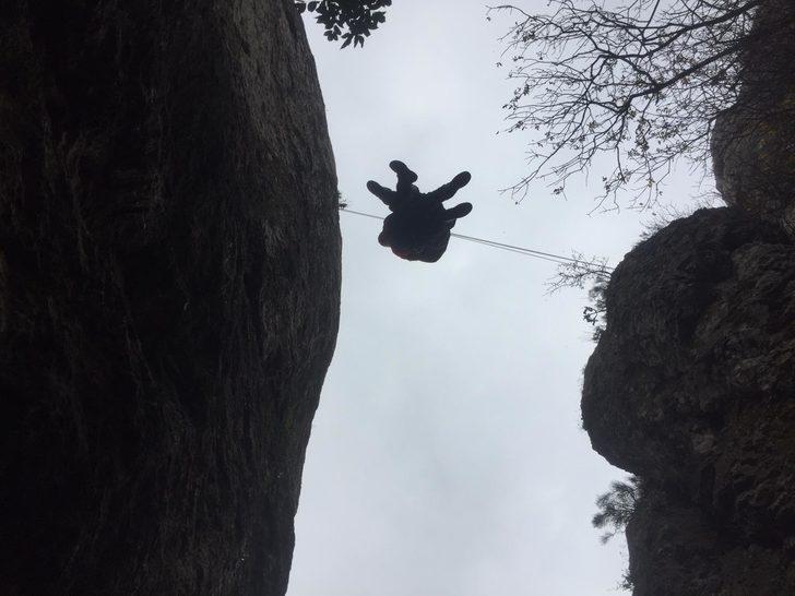 300 metre yükseklikte yürekleri ağza getiren tatbikat G3