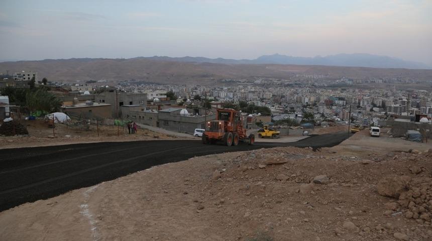 Cudi Mahallesinde yol yapım &ccedil;alışmaları s&uuml;r&uuml;yor