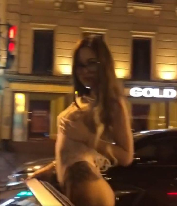 Çırılçıplak rezalet!  G1