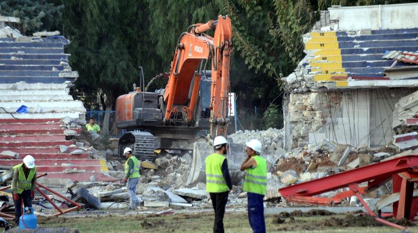 CHP'den 'Tevfik Sırrı G&uuml;r Stadı m&uuml;ze olsun' talebi