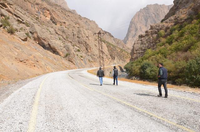 Dağlıca'da yollar asfaltlandı