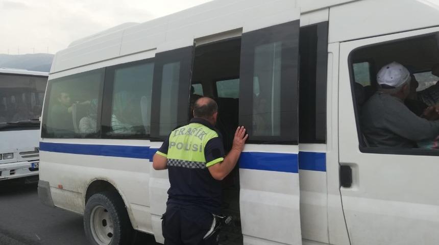 Servis araçlarının denetimleri devam ediyor