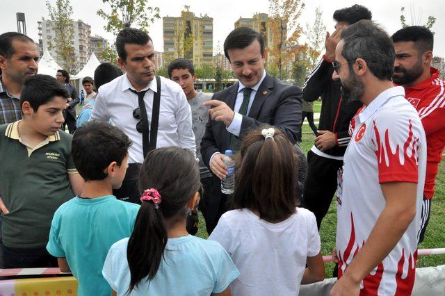 Diyarbakır'da Ahmet Dursun ve Yattara'ya büyük ilgi