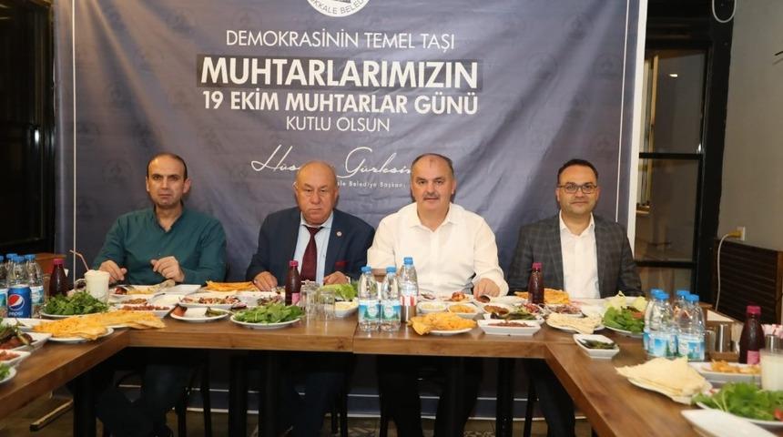 Başkan G&uuml;rlesin muhtarları unutmadı