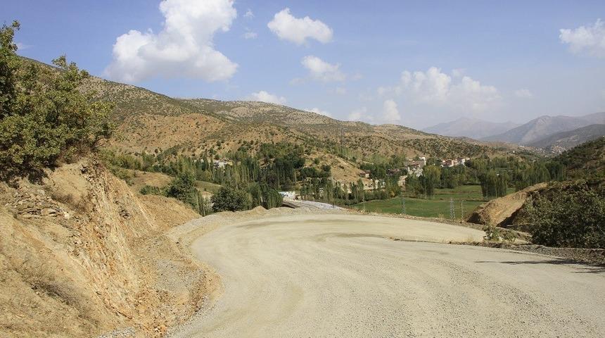 Yemişli Mahallesi sıcak asfalta kavuşuyor