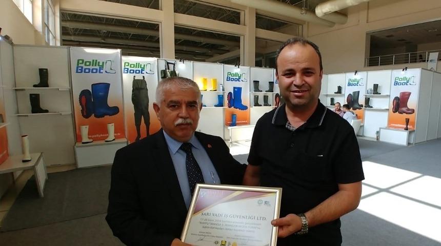 Ayakkabı sekt&ouml;r&uuml;n&uuml;n kalbi Manisa&rsquo;da attı