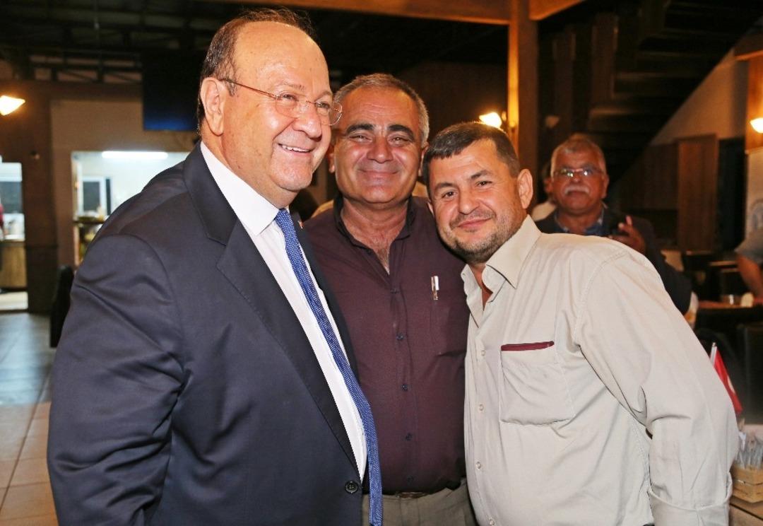 Başkan &Ouml;zakcan, muhtarlarla yemekte buluştu