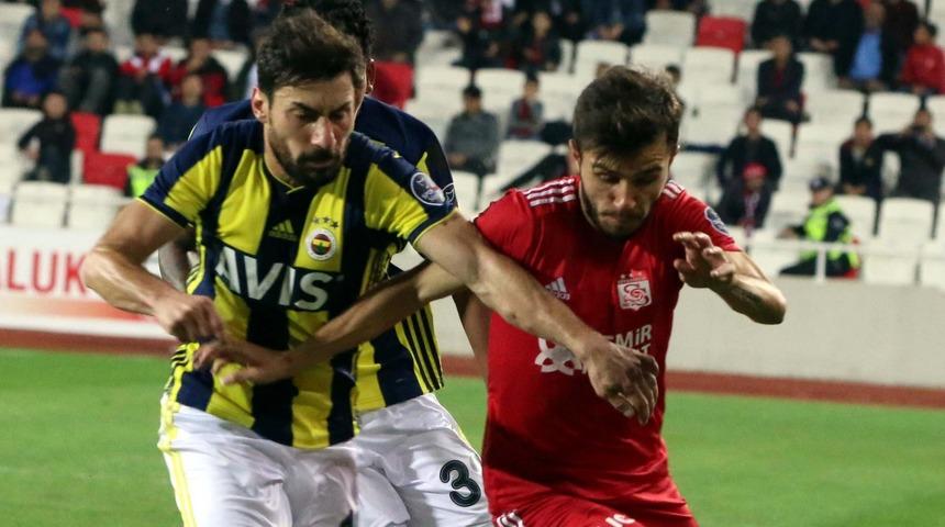 Sivasspor teknik direkt&ouml;r&uuml; Tamer Tuna: Fenerbah&ccedil;e'den iyiydik