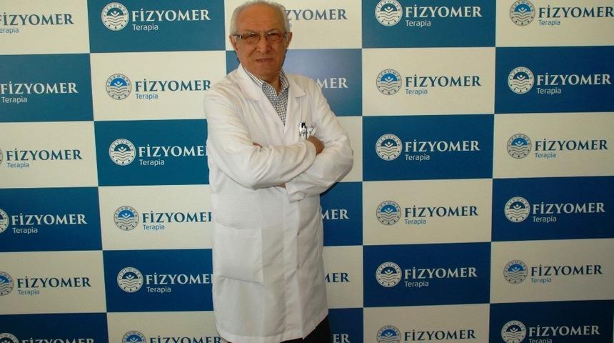 Menopozdan sonra iki yılda bir kemik erimesi &ouml;l&ccedil;&uuml;m&uuml; yapılmalı