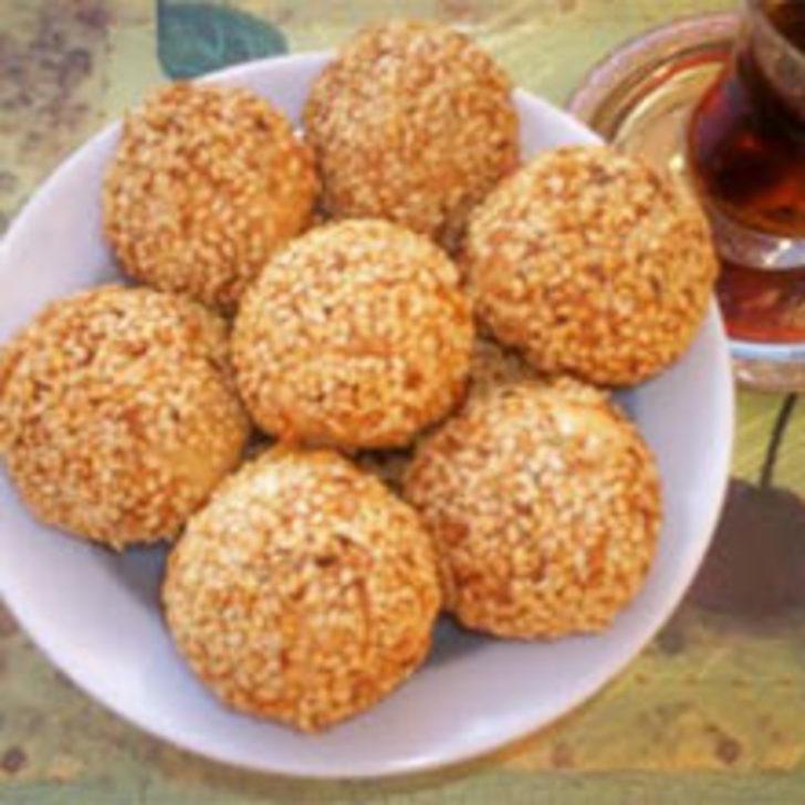 Fesleğenli Peynirli &Ccedil;ıtır Toplar