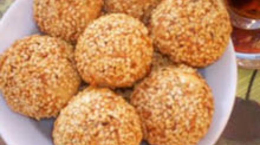 Fesleğenli Peynirli &Ccedil;ıtır Toplar