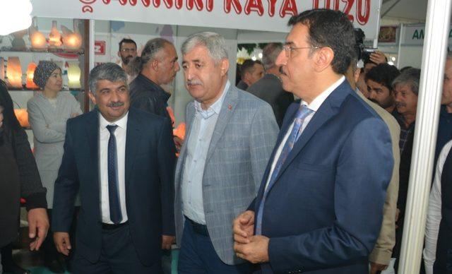 “İl İl Yöresel Ürünler Fuarı” kapılarını açtı